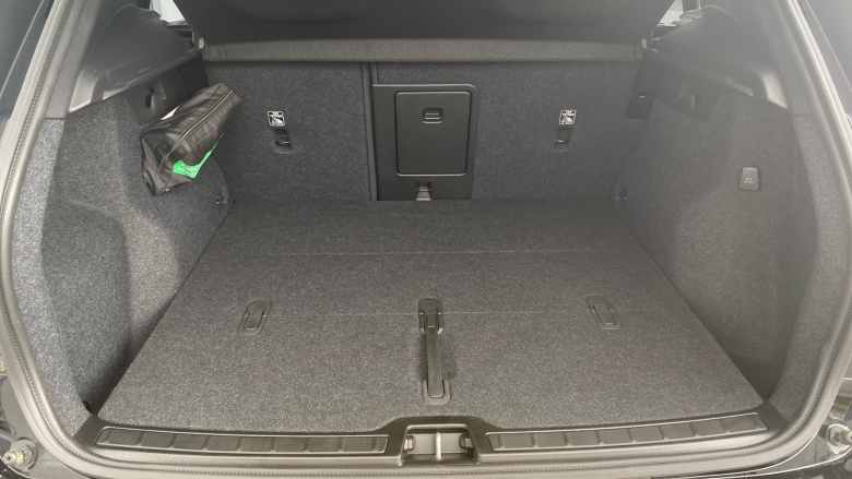 Volvo XC40 2.0 B3P Plus Dark 5dr Auto Petrol Estate